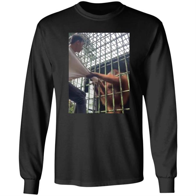Orangutan Grabs Man Shirt Orangutan Attacking Man Through Cage At Zoo Shirt Orangutan Grabs Man Shirt Orangutan Attacking Man Through Cage At Zoo Shirt