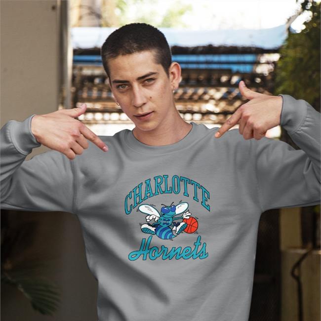 Bryce Mcgowens Wearing Charlotte Hornets T-Shirt