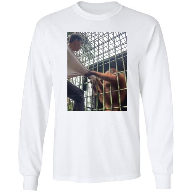 Orangutan Grabs Man Shirt Orangutan Attacking Man Through Cage At Zoo Shirt Orangutan Attacking Man Through Cage At Zoo Shirt Orangutan Grabs Man Shirt