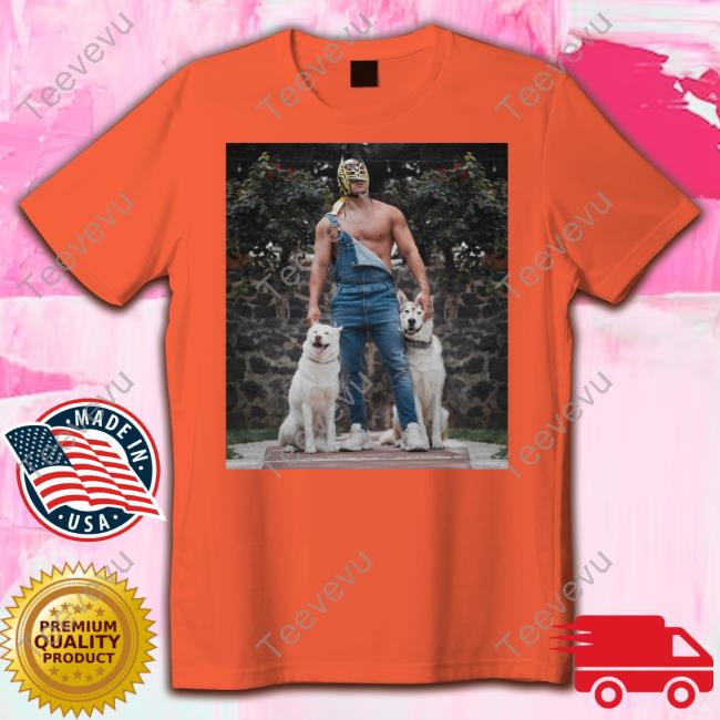 Dark Puroresu Flowsion Luchador Dragon Lee With His Dogs Photo Tee Shirt