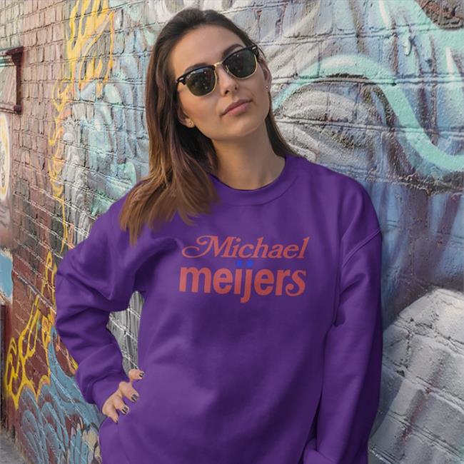 Quinton Reviews Wearing Michael Meijers Shirt
