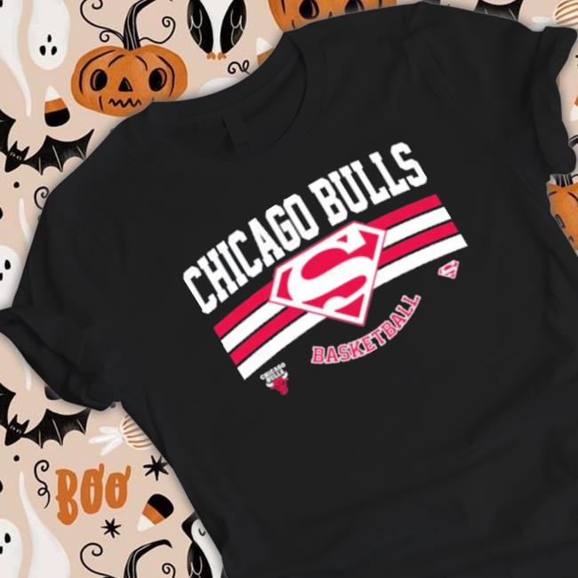 Chicago Bulls Dc Superman Basketball Graphic 2023 Crewneck Sweatshirt Chicago Bulls Dc Superman Basketball Graphic 2023 shirt