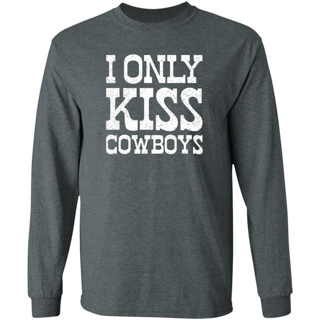 I Only Kiss Coowboys Shirt Presley Rose Velvet Elvis Store Kissin’ Cowboys Shirt I Only Kiss Coowboys Shirt Presley Rose Velvet Elvis Store Kissin’ Cowboys Shirt