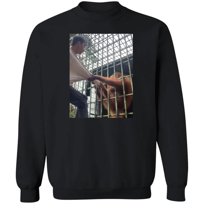 Orangutan Grabs Man Shirt Orangutan Attacking Man Through Cage At Zoo Shirt Orangutan Attacking Man Through Cage At Zoo Shirt Orangutan Grabs Man Shirt